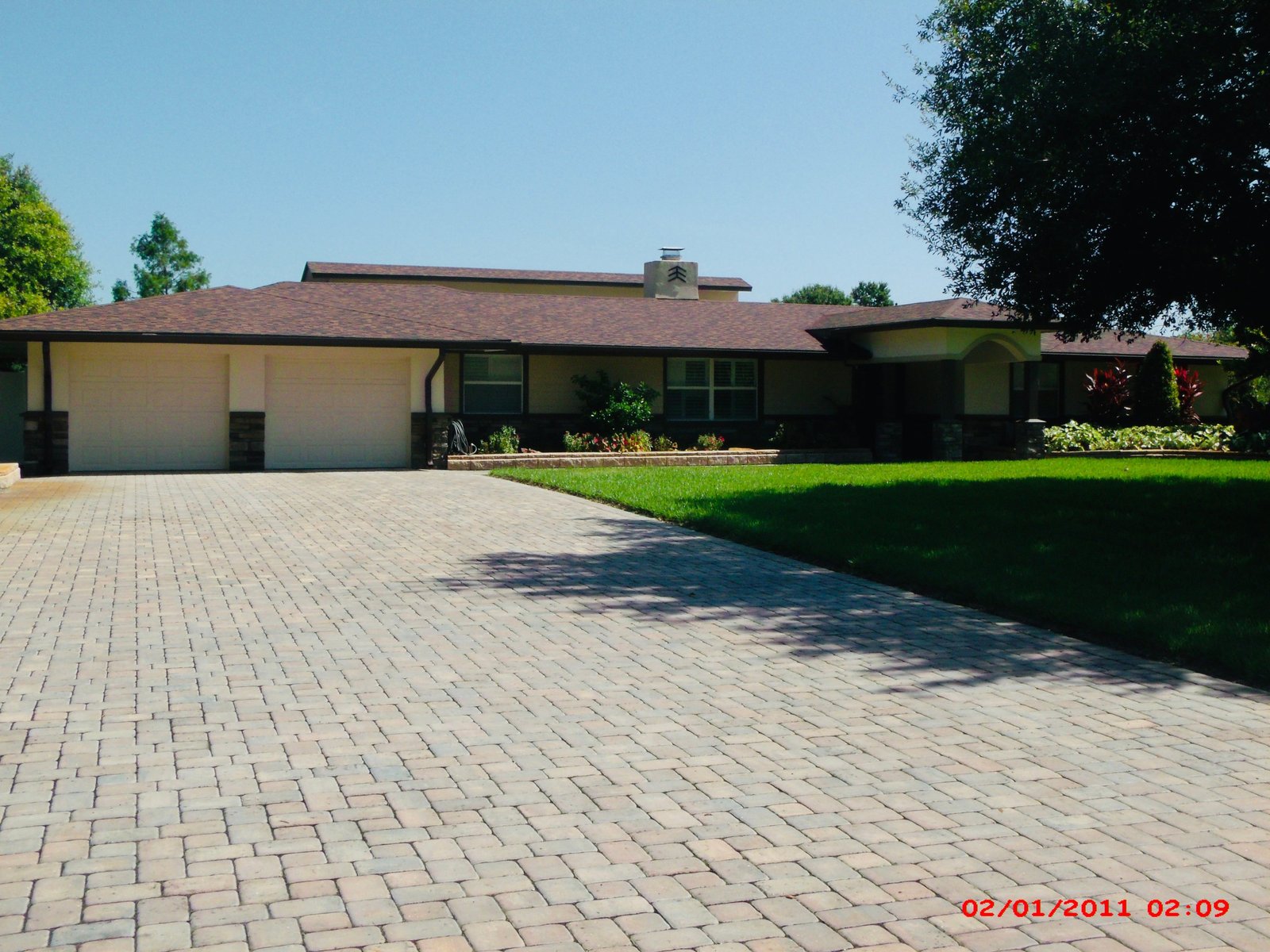 Shingle roof in Florida